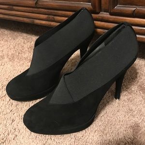 Stuart Weitzman size 8 suede pump/booties COMFY!!